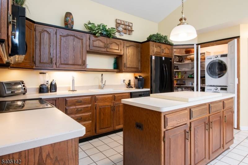 Large End Unit. True 3 Bedroom, 2.