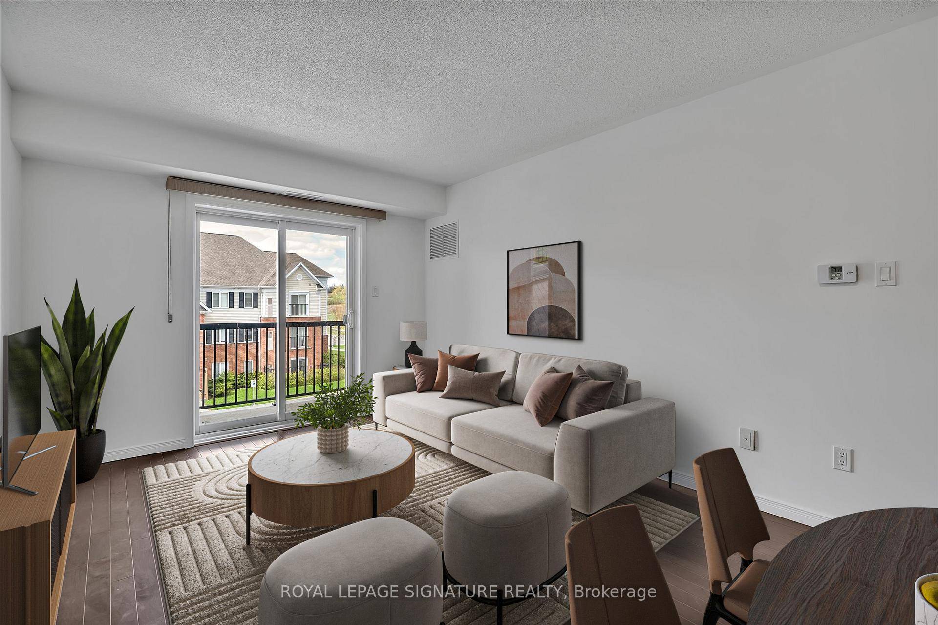 Move in ready ! This well kept 2 bedroom condo offers comfort, style, and unbeatable value in Peterborough's desirable west end.
