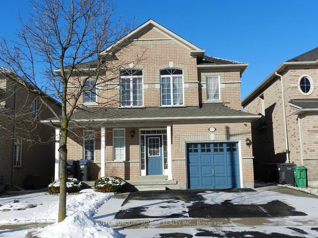 EXCELLENT KEPT 1 LARGE BEDROOM BASEMENT APARTMENT WITH ITS OWN 3 PC BATH, SEPARATE ENTRANCE, INTERNET AND UTILITIES ARE INCLUDED ; FURNISHED, BACKYARD AND COLD ROOM NOT INCLUDED, CARPET FREE, ...