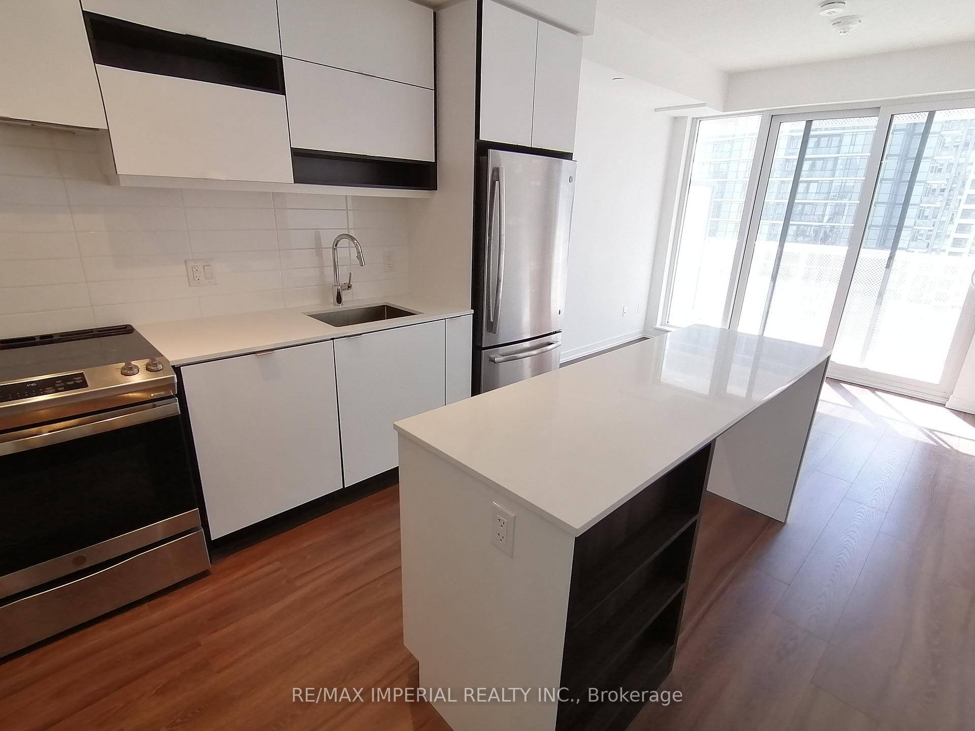T1 Builder Daniel's 1 Bedroom 1 Bath 1 Parking Condo At Excellent Location, Amazing City View Facing Southwest.