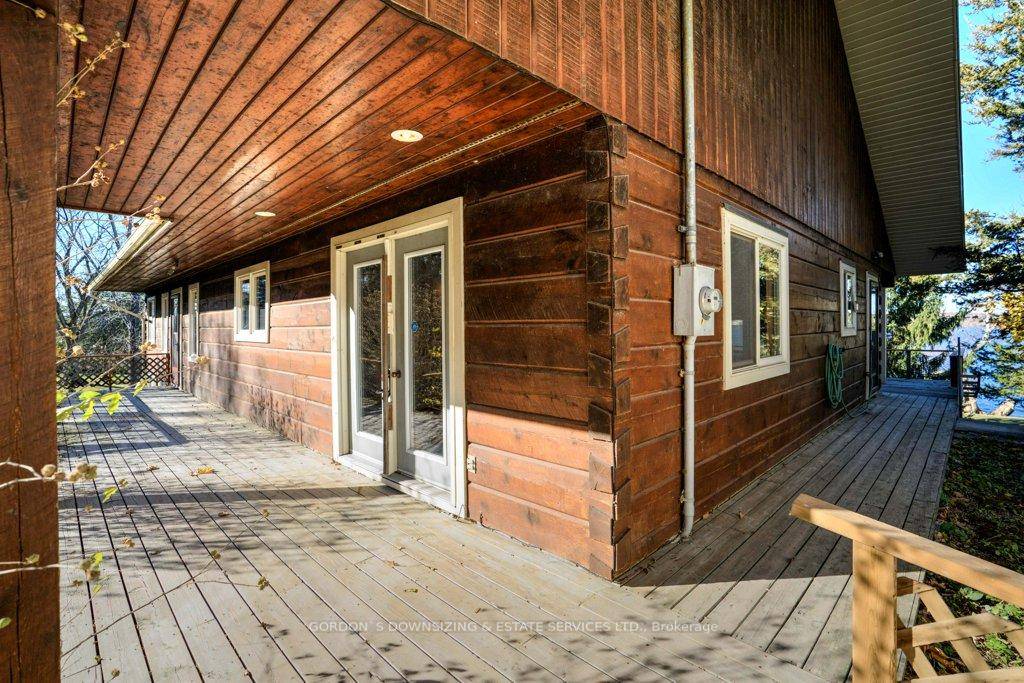 Nestled on 4. 5 acres offering 168 feet along the south shore of Picton Bay, this eclectic 2 1 bedroom, three bathroom log home is a comfortable waterfront retreat.