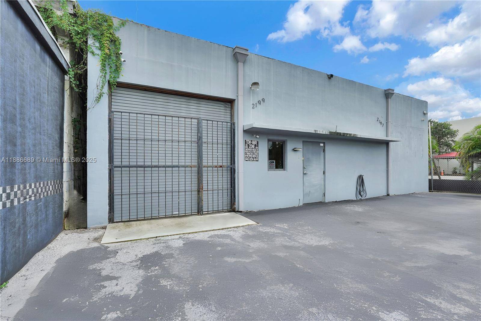 Located in the heart of Miami s thriving Allapattah industrial corridor, 2199 NW 22nd Court offers a rare opportunity for owner users seeking a functional and well positioned facility.