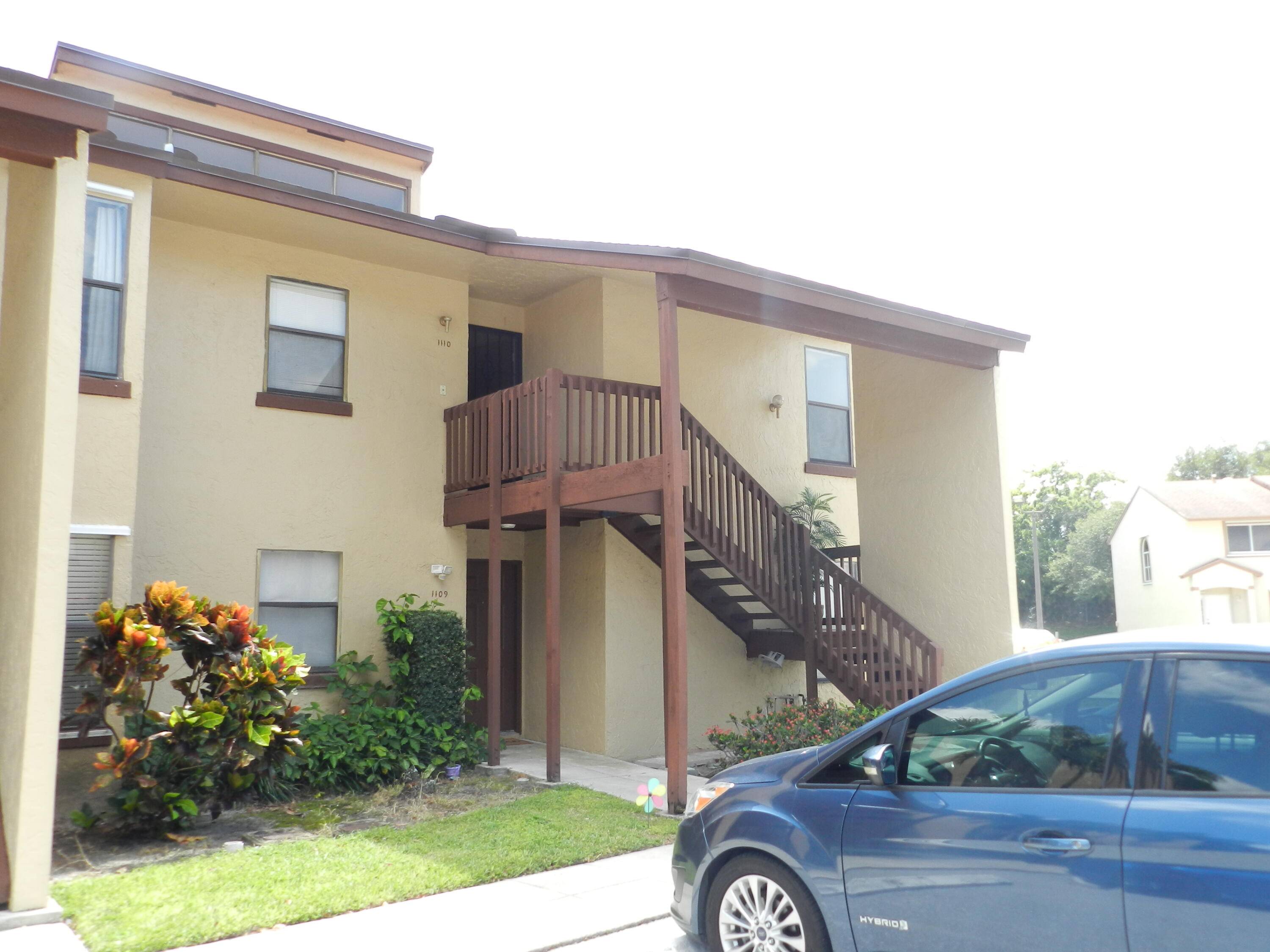 2 2 recently painted the bonus it has a Loft has new floor in the Loft, screened Patio with new Floors Bathrooms New Sink and Commodes new faucet in the ...