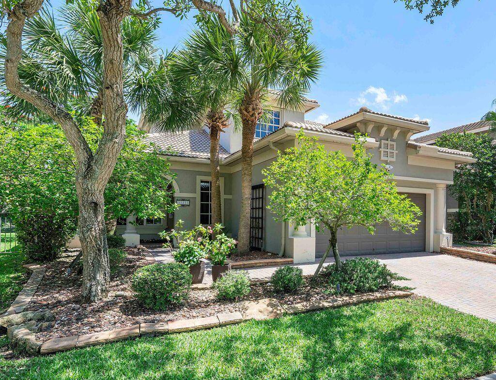 Live like you're on vacation everyday in this dream home.