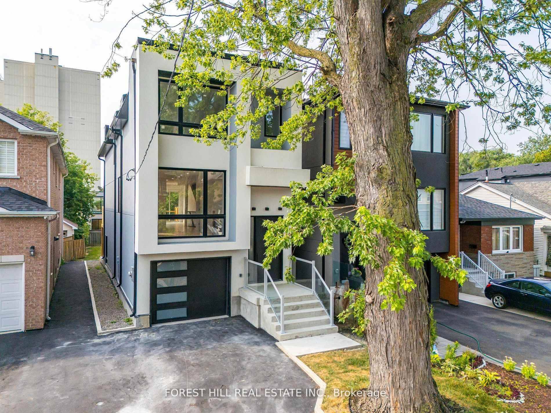 Don't miss this incredible opportunity to own on a desirable Simpson Ave at an unbelievable price.