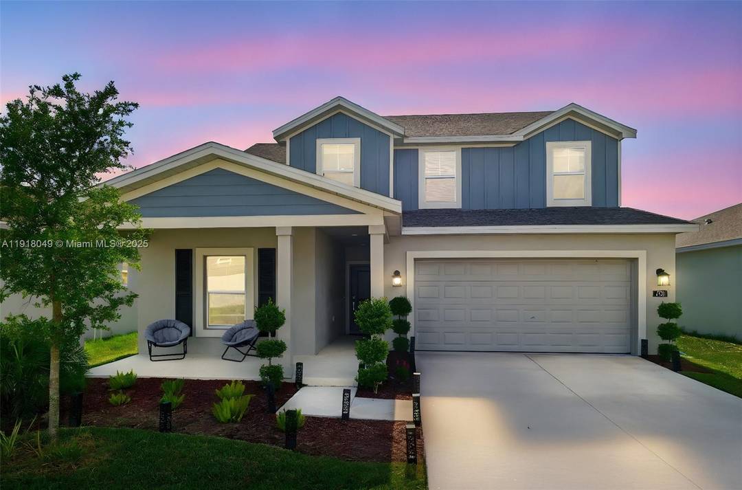 SELLER MOTIVATED ! INTEREST RATE BUY DOWN CLOSING COST INCENTIVES !