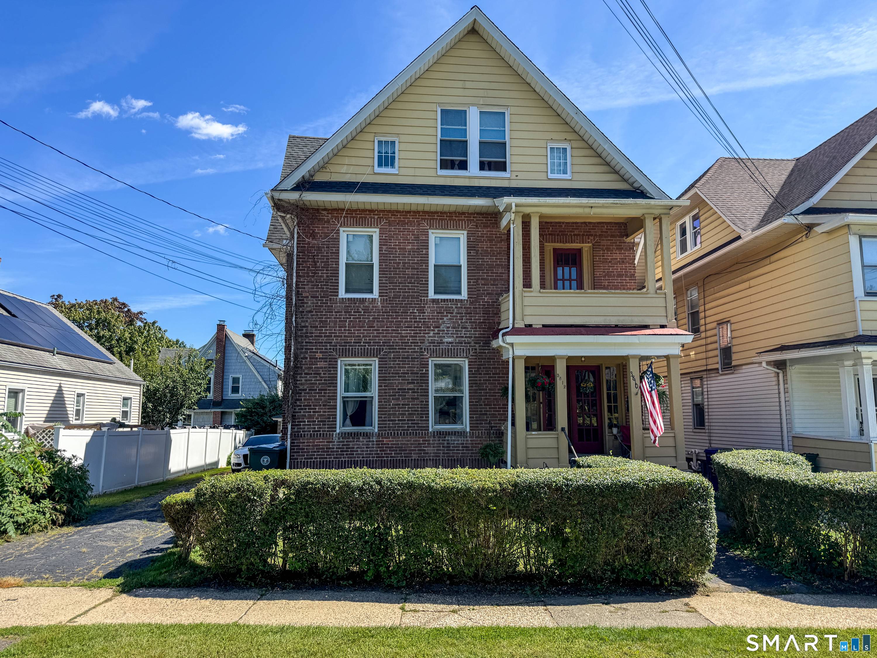 Excellent investment or owner occupied opportunity in a desirable Stratford location near Paradise Green !