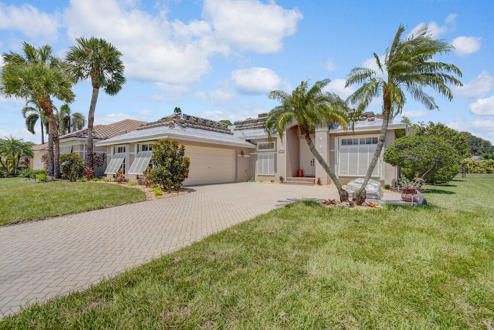 THIS BEAUTIFUL UNIQUE HOME HAS IT ALL !