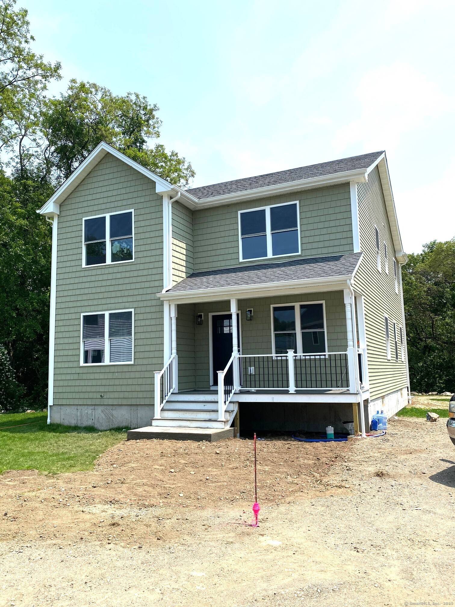 GORGEOUS NEW CONSTRUCTION by experienced local builder.