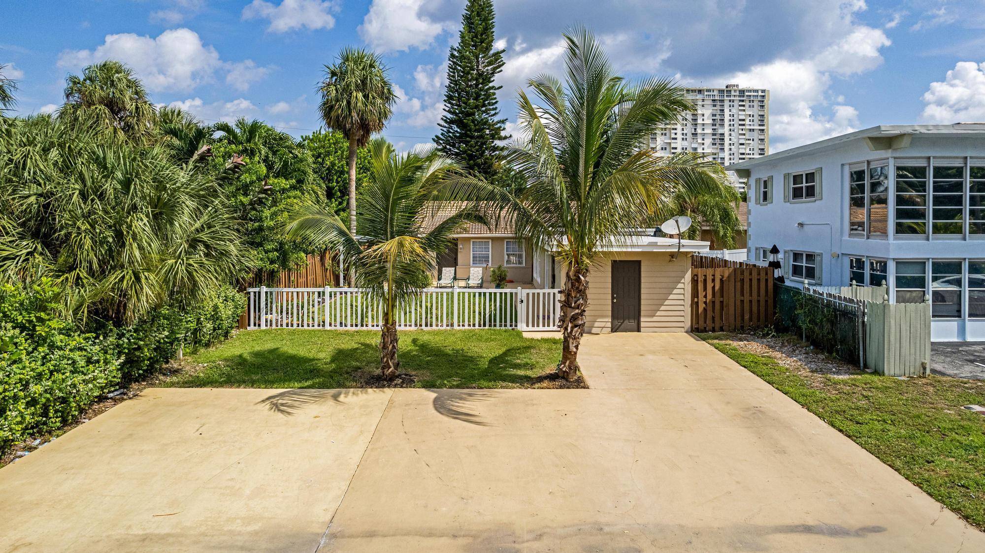 Discover your dream investment with this fully renovated multi family gem in vibrant Pompano Beach !