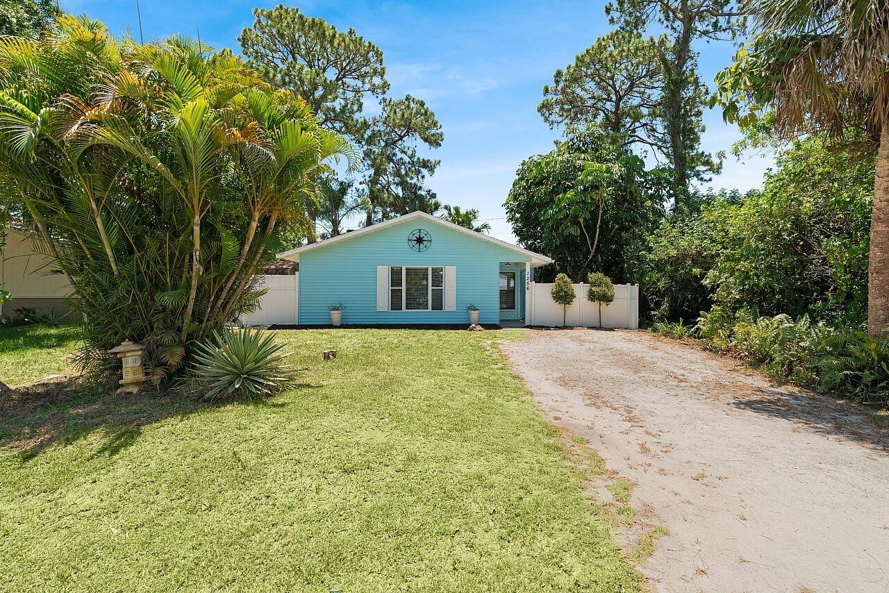 You just found an adorably renovated 3 bedroom 1 bathroom home w surprising extras !