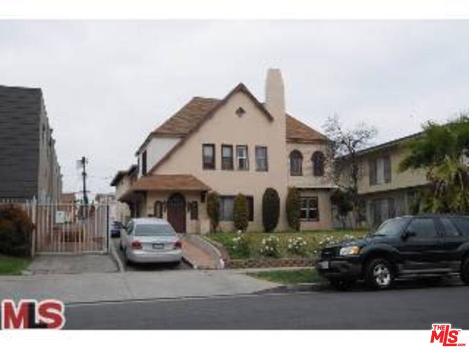 427  S Gramercy Pl 13BR La