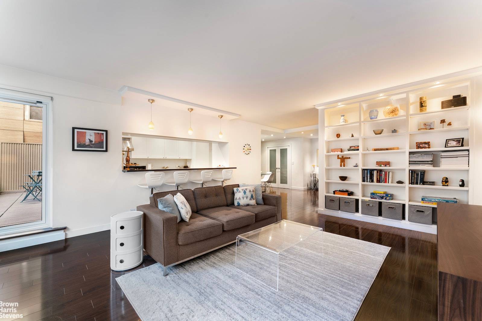 Welcome to this rarely available, fully renovated split 2 Bedroom and 2 Bathroom home with dining area and private terrace in a full service Upper East Side cooperative.