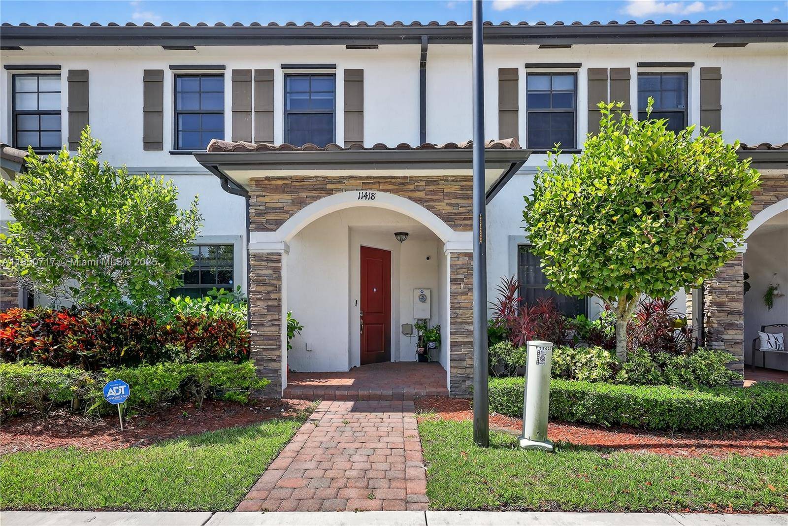 Beautiful and spacious 3 bed, 2.