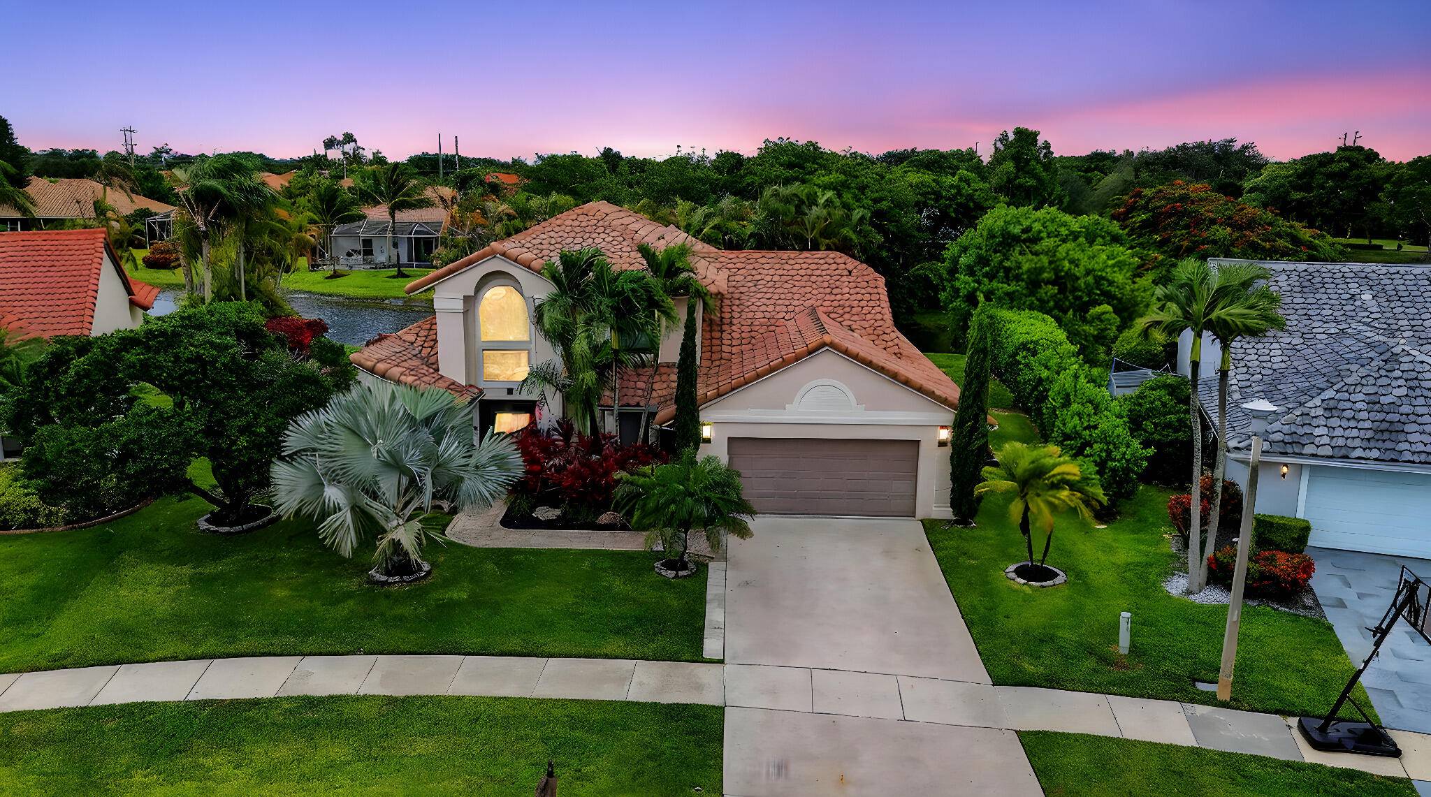 Dreaming of your own peaceful escape in Boca Raton ?