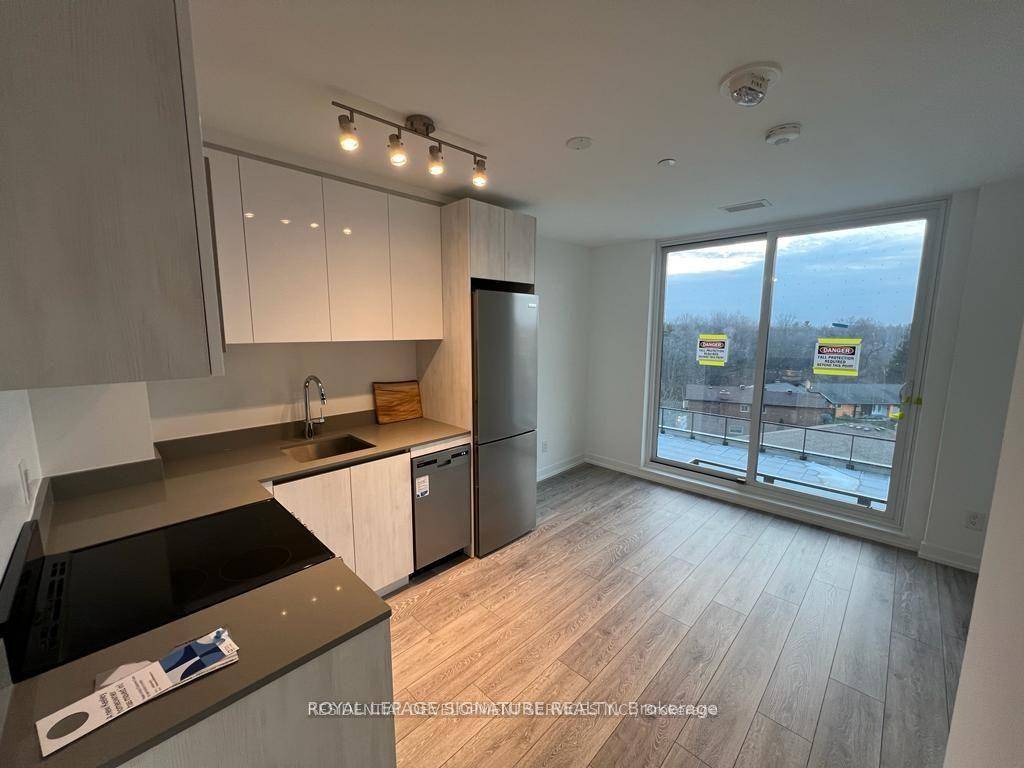 Welcome to The Keeley ! A Prime Address In North York's Dynamic Downsview Park Neighborhood, Offering The Ideal Fusion Of Urban Accessibility And Natural Serenity.