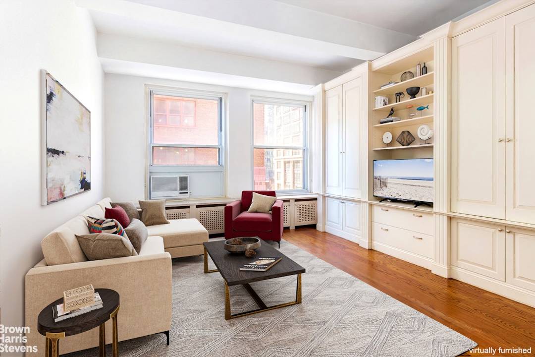 Nestled in the heart of NoMad on Park Avenue between 29th and 30th, this move in ready 1 bedroom, 1.
