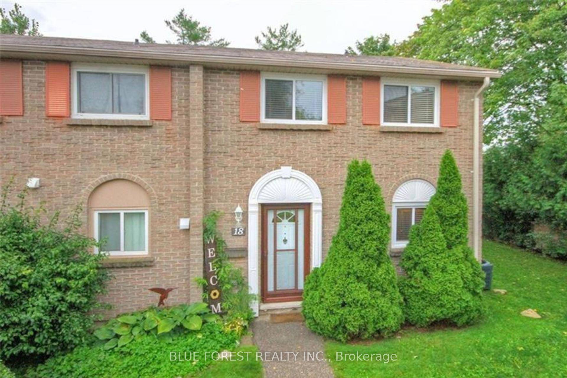 Situated at the end of the row, this modern unit is ready for its new owners to enjoy.