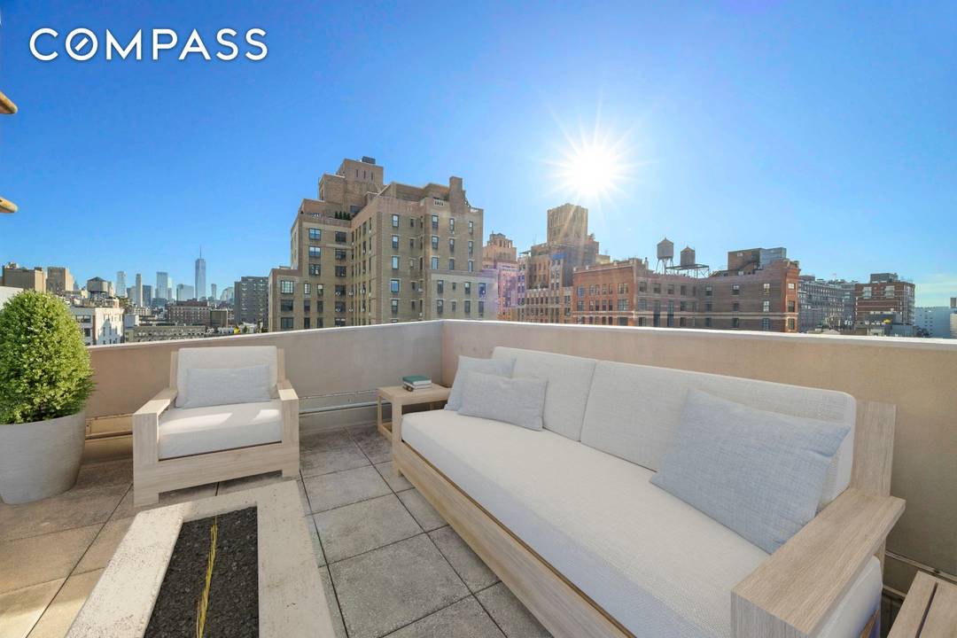 Private 1200sf roof deck, just in time for Spring !