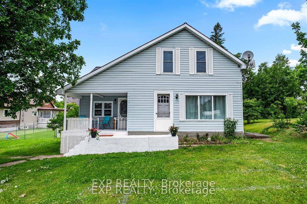 This Cozy Home Is Steps Away From Wilson Lake, A Gorgeous Waterfront Community With Lots Of Fishing, Swimming, Sandy Beach Front, Boat Docks and More.