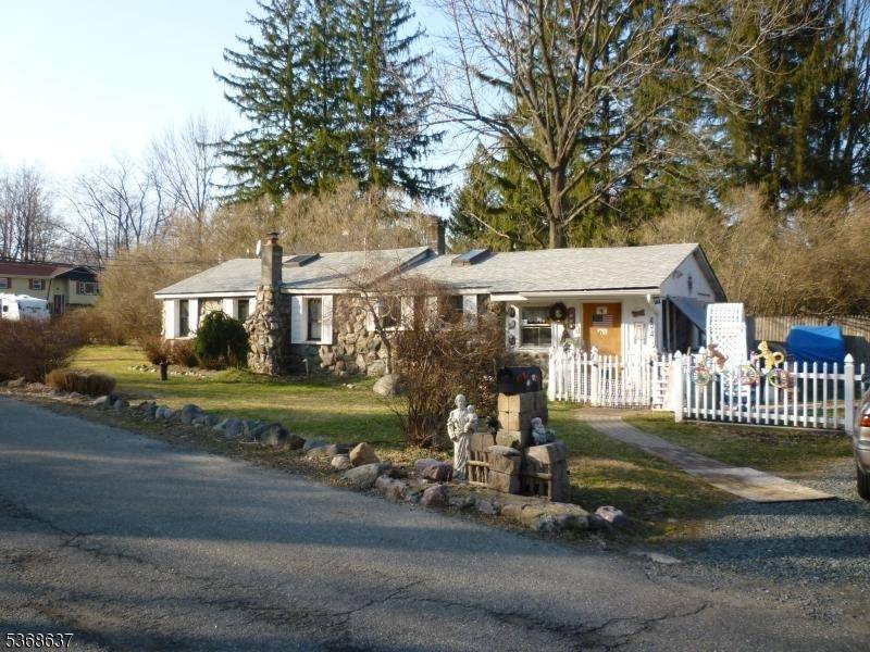 Exceptional Investment Opportunity 3 Homes on One Lot !