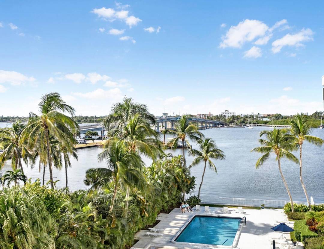 Experience luxury living in this newly renovated waterfront condo, where modern design meets breathtaking views.