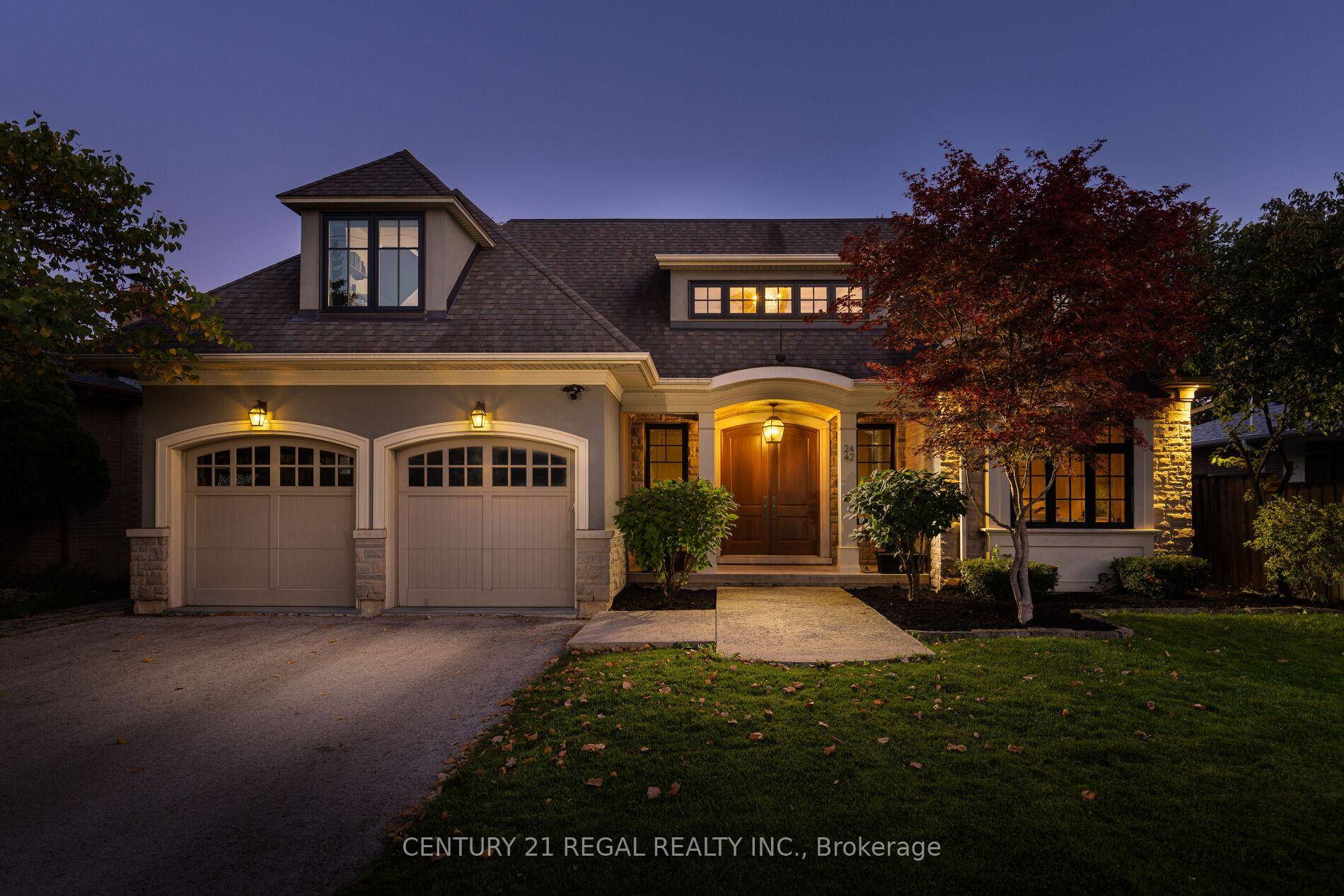 Exquisite 6 Bedroom Estate with Year Round Pool, Theatre amp ; Wine Room.