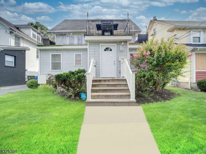 Exceptional Mixed Use Property in Prime Linden Location !