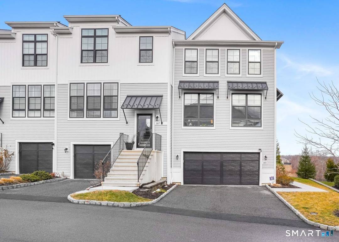 Welcome to The Rivington, where resort style amenities meet modern luxury.