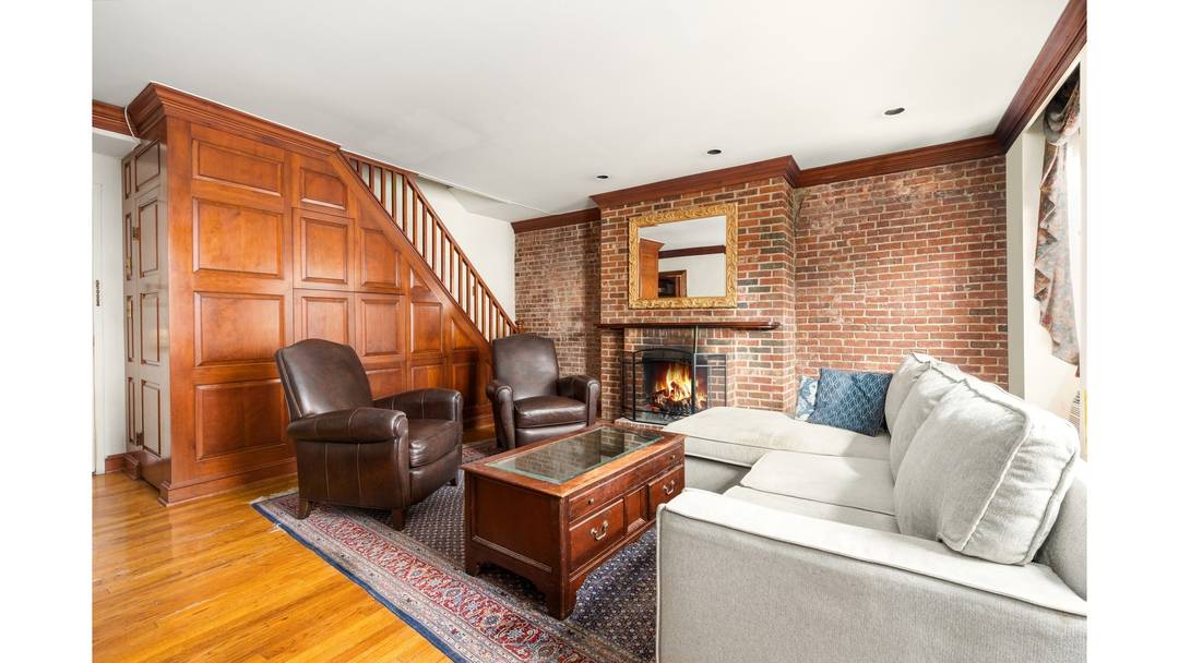 A truly special Upper West Side penthouse, PHB at 34 West 74th Street crowns a landmarked prewar cooperative moments from Central Park.