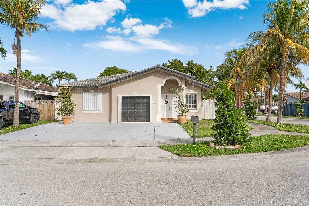 Great opportunity to own a single family home on a spacious 5, 084 s f corner lot with 1 car garage, featuring 3 bedrooms and 2 bathrooms with a total ...