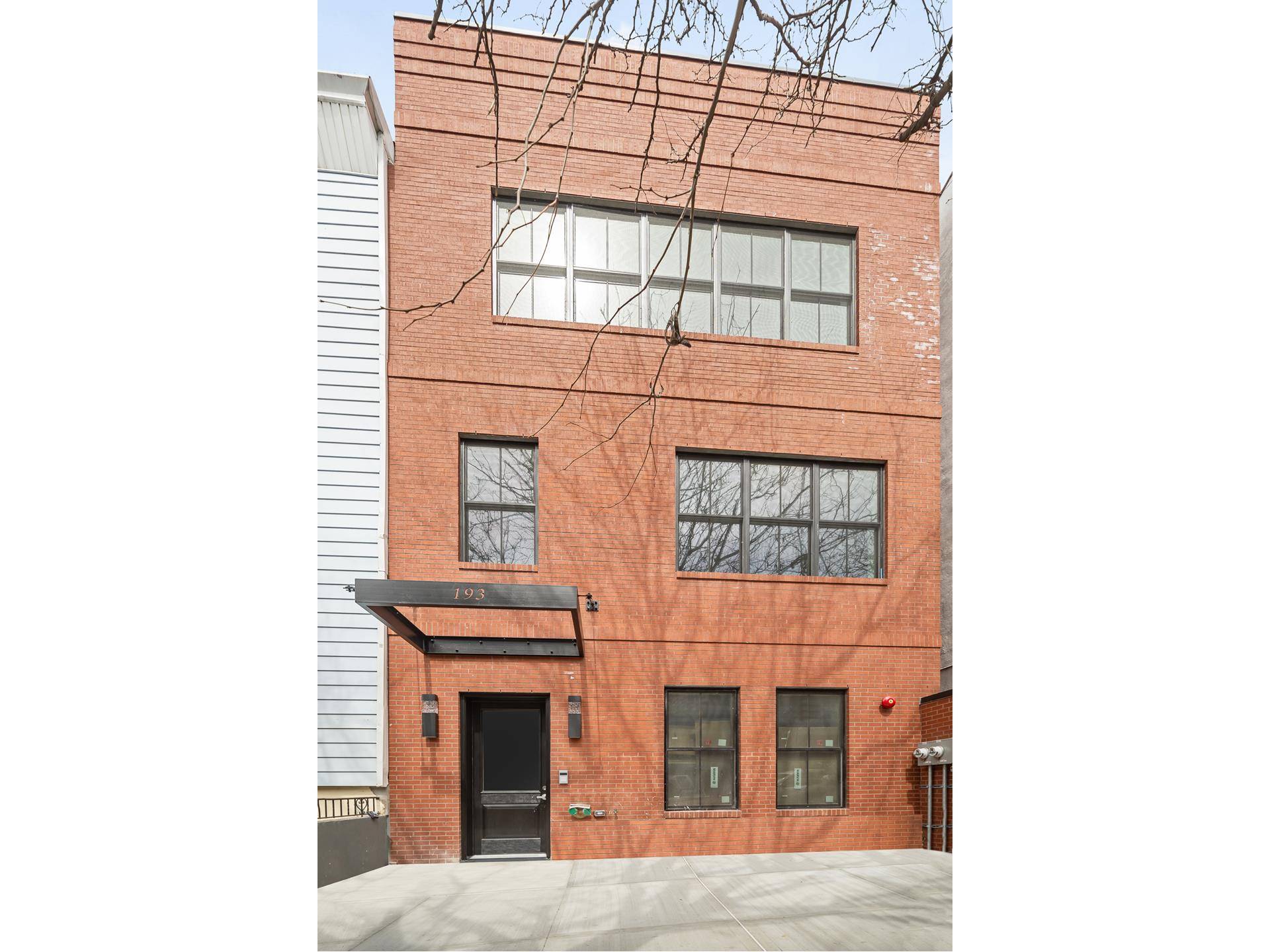 Experience unparalleled luxury at 193 22nd Street Nestled on a quiet, residential block in the heart of Greenwood Heights, 193 22nd Street is an intimate, newly constructed boutique condominium offering ...