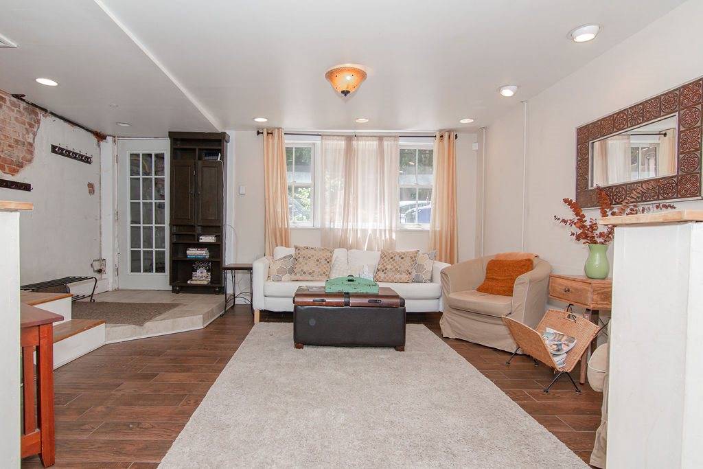 296 6TH ST New Jersey