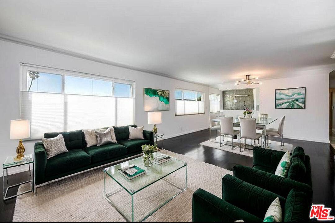 1233 N Flores St 2BR Sunset Strip La