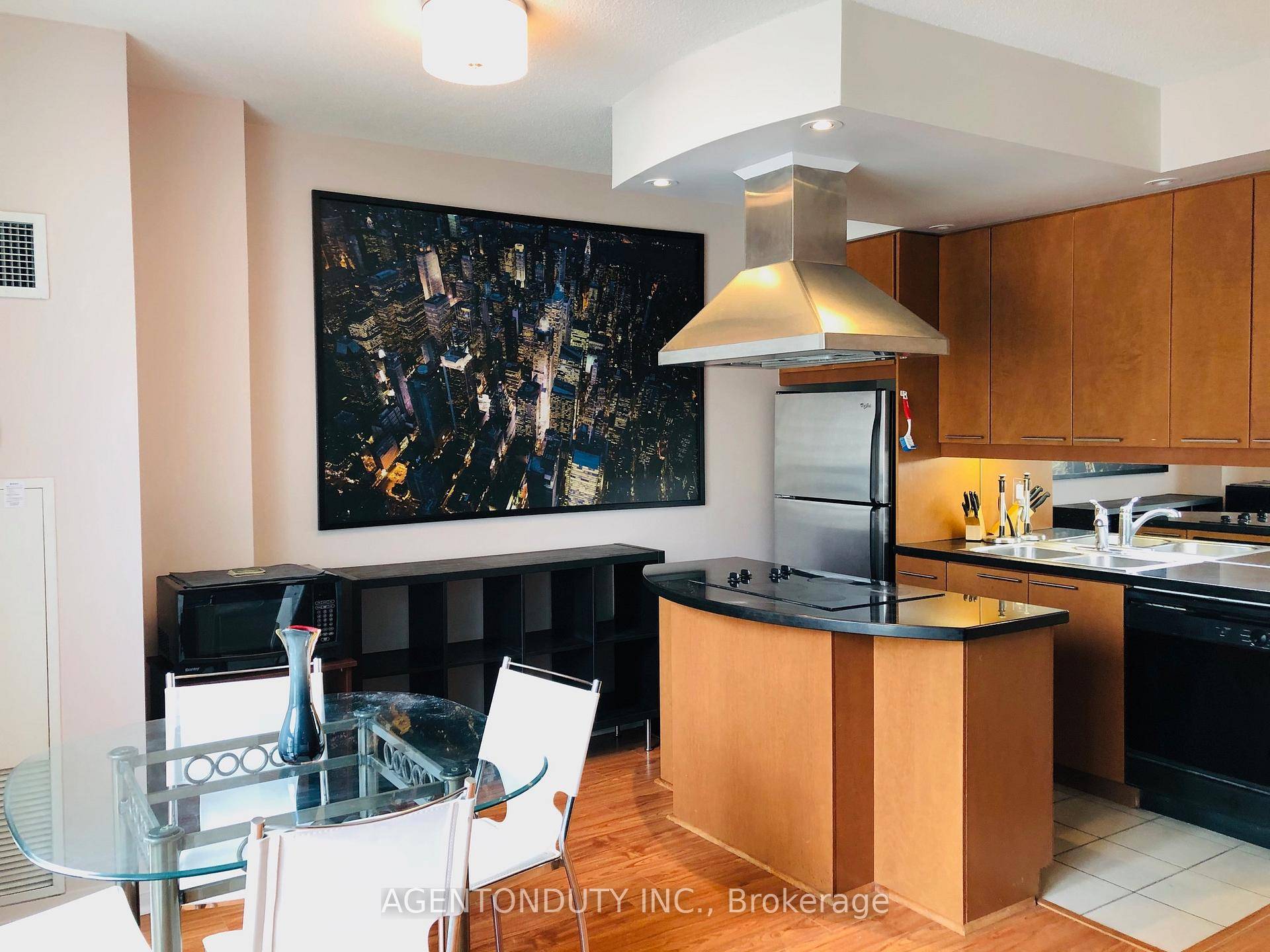 Executive Boutique Condo in Yorkville.