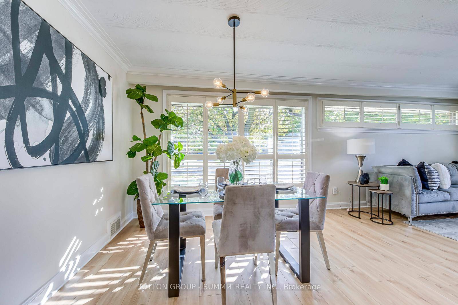 Welcome to 42 Winnipeg Rd.