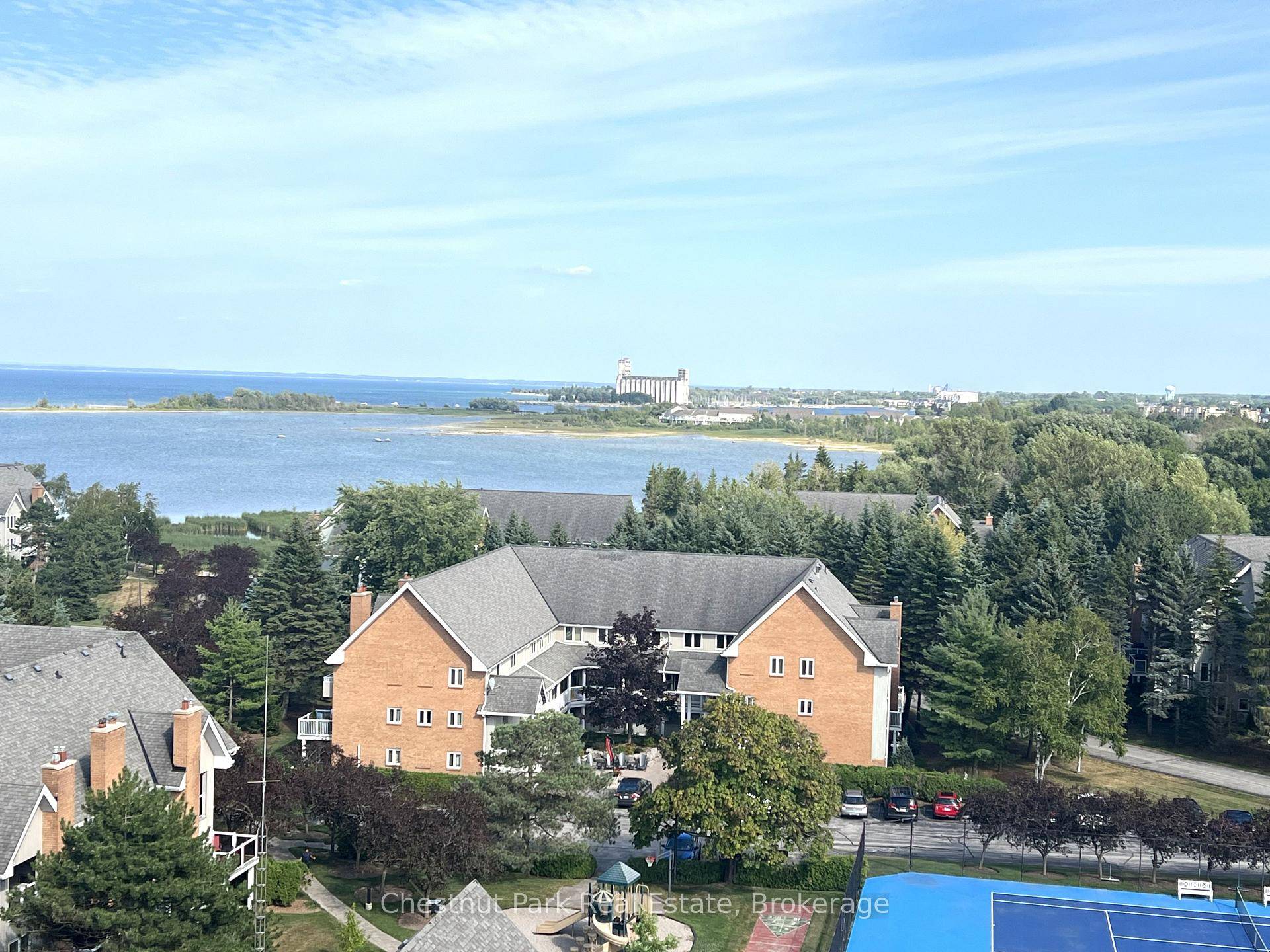 Arguably THE best view in Collingwood with stunning views toward Collingwood Terminals and beyond as well as toward Blue Mountain and the ski slopes.
