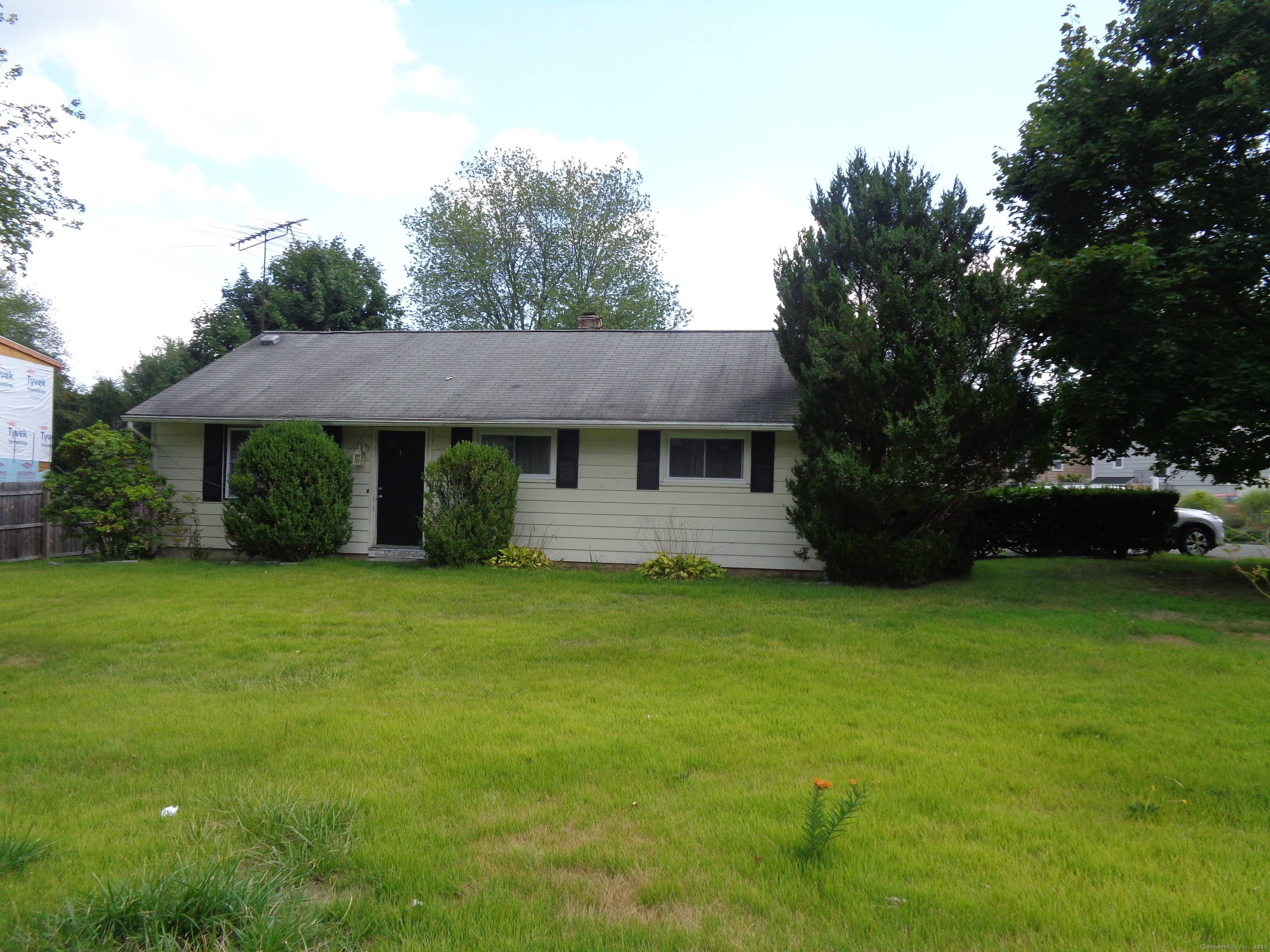 Located in one of the area's most sought after neighborhoods, this Ranch style home presents a perfect opportunity for the creative or savvy investor.