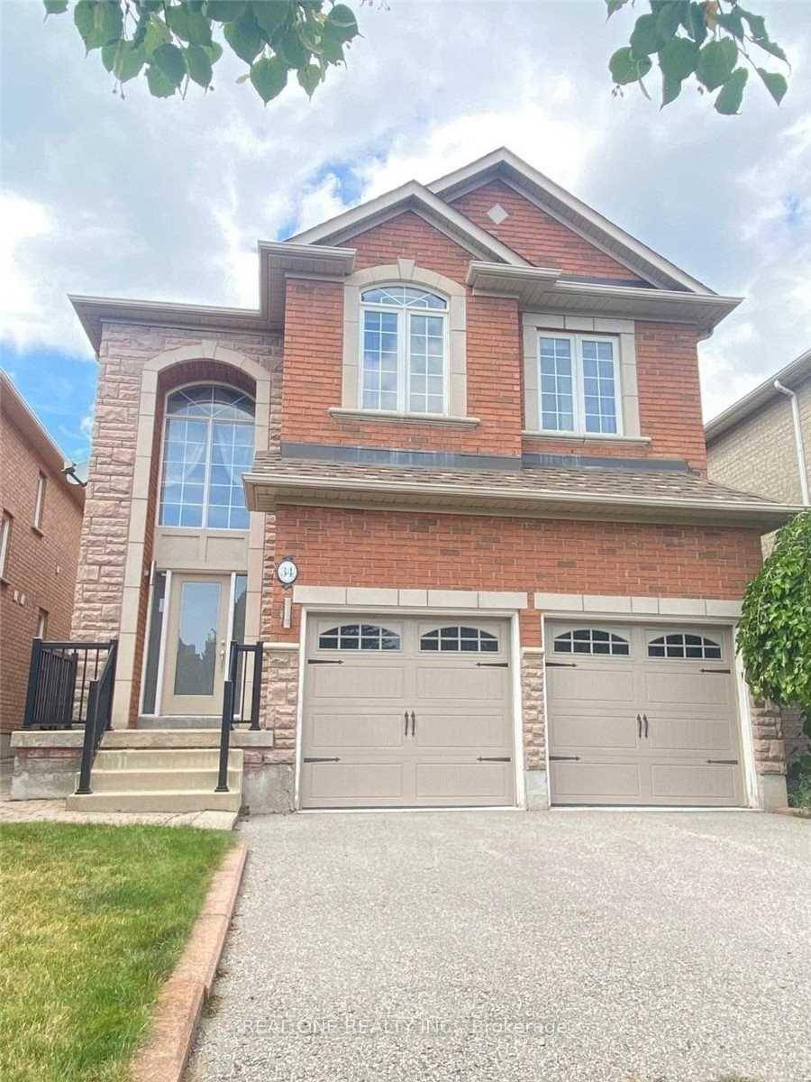 Beautiful House In Great Community Of Jefferson, Great Junior Public School And High School.