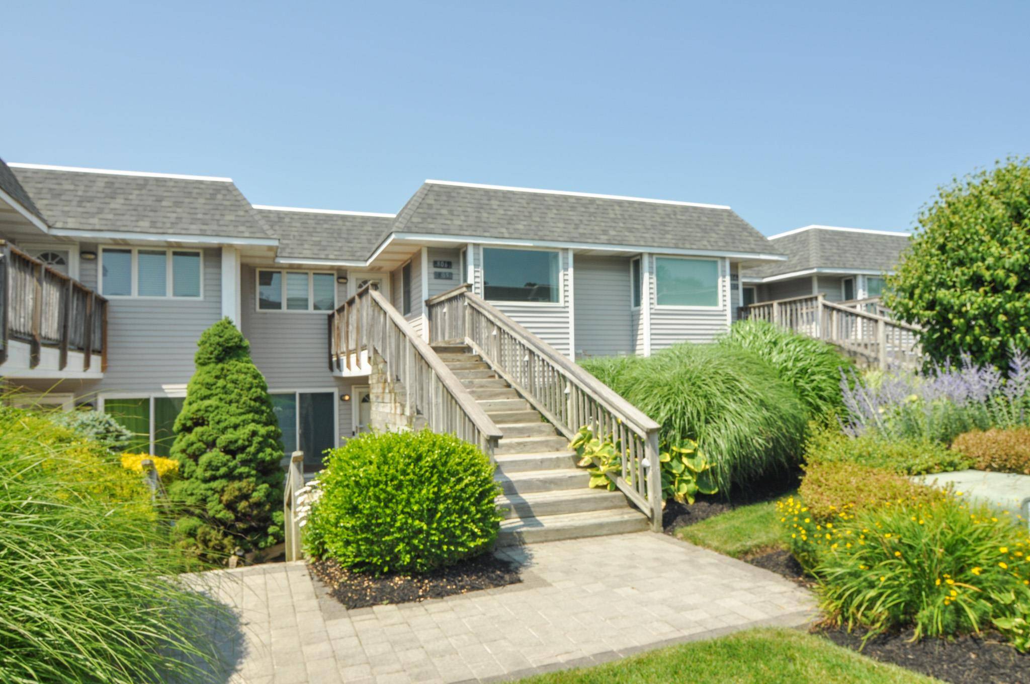 Panoramic Perfection Unwind in The Bluffs with Breathtaking Long Island Sound Views from this WATERFRONT Condominium !