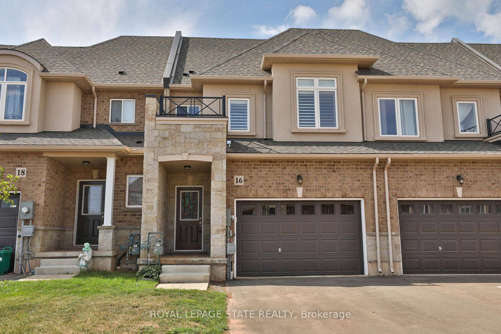 Beautifully crafted DiCenzo townhome located in a sought after Winona neighborhood, just moments from parks, schools, the QEW, and Winona Crossing Shopping Centre.