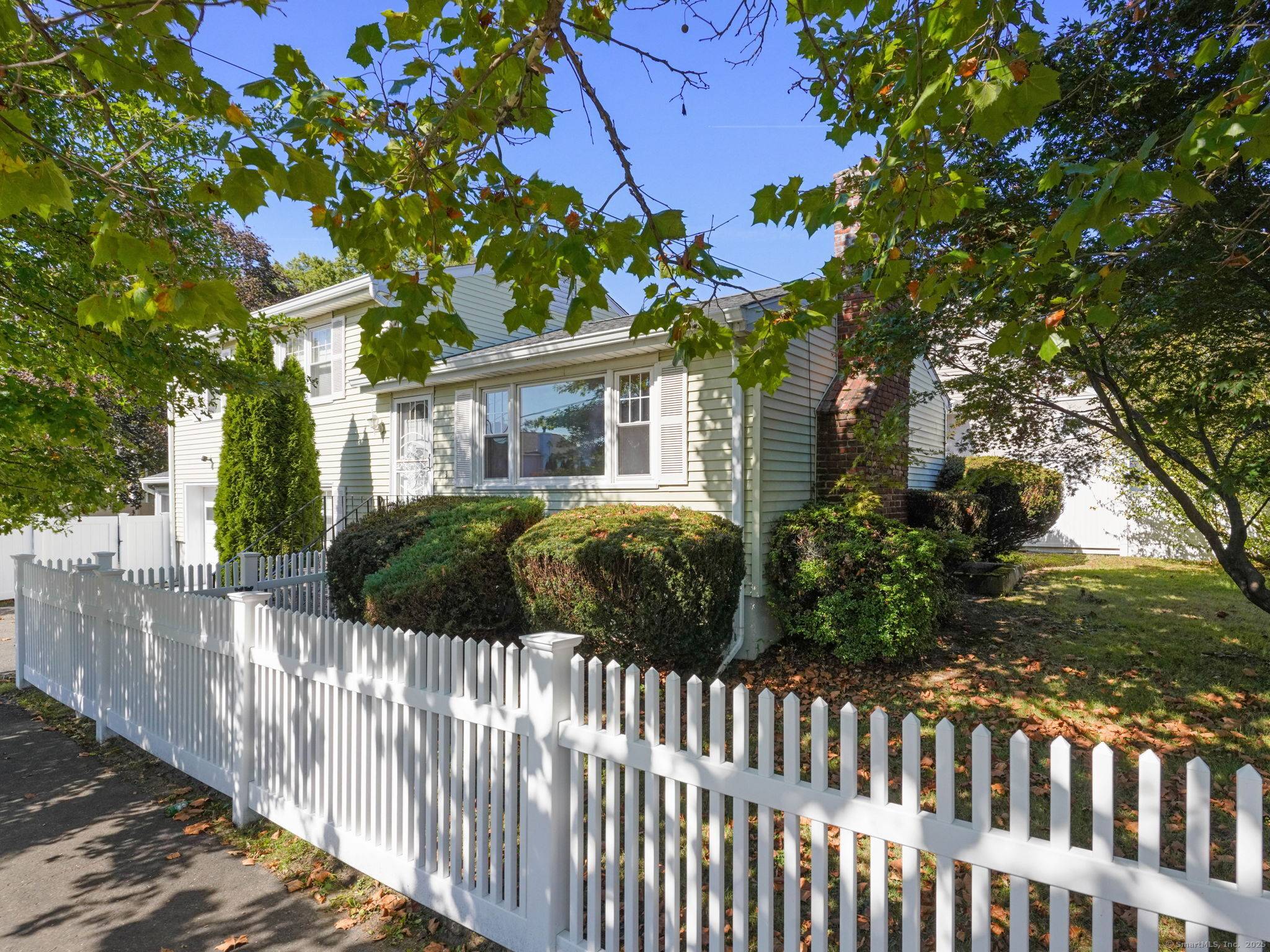 This Newfield home offers exceptional convenience as it's just minutes away from local dining, shopping, houses of worship and essential transportation links such as the train station and major highways.