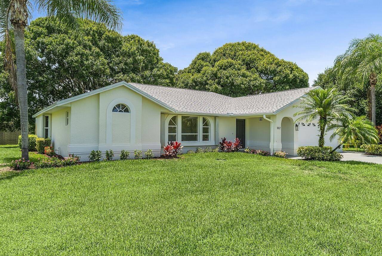 Don't miss this rare opportunity priced lower than any other home in Pinecrest Lakes !