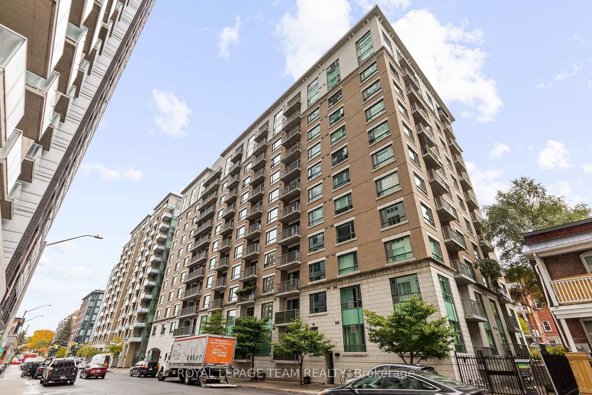 Rarely Offered ! Modern 2 Bedroom Den Condo with 1 Parking Spot amp ; Storage locker.
