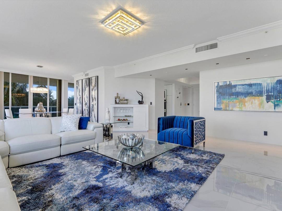 Renovated and furnished at L'Hermitage.