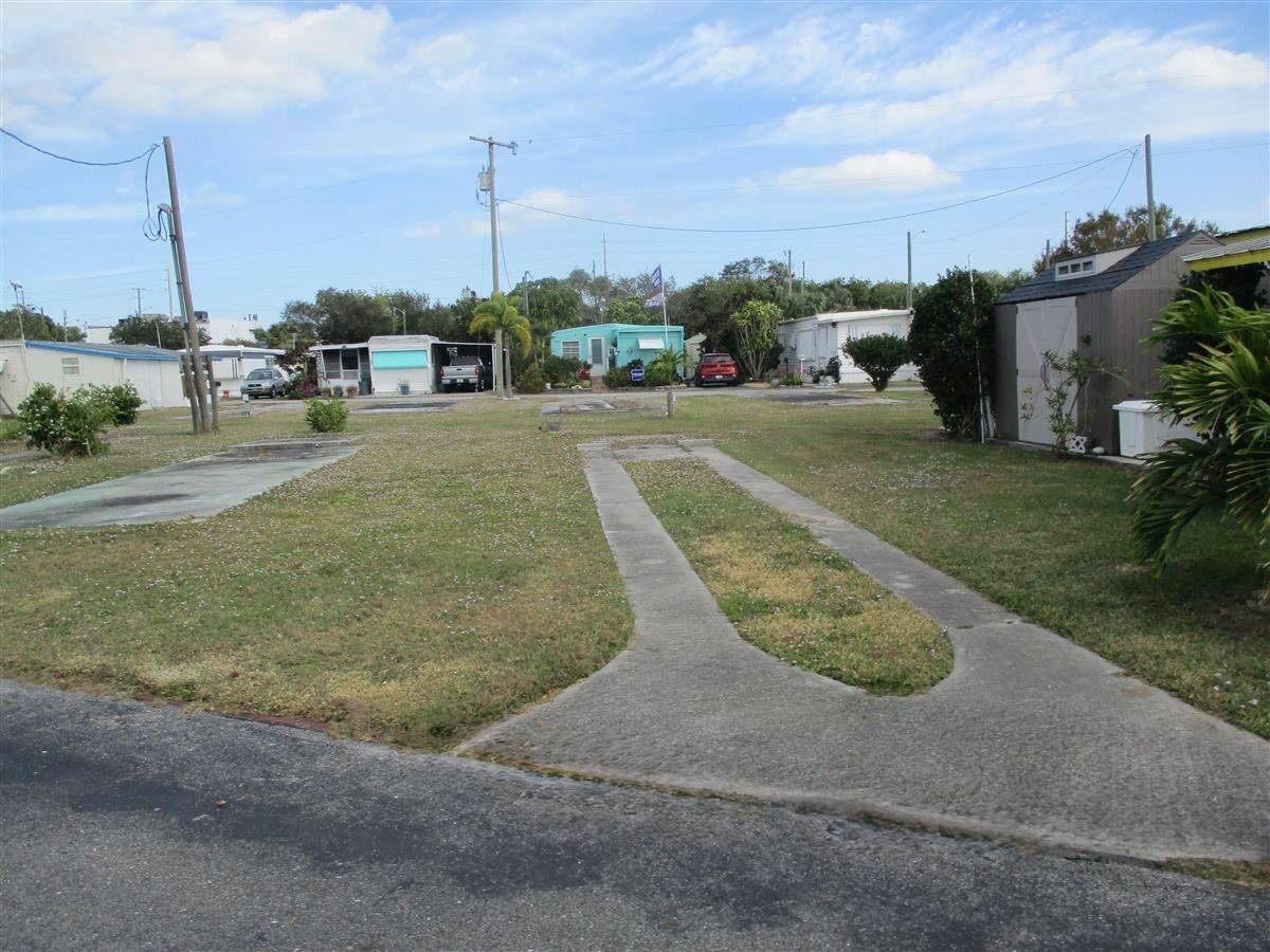55 CO OP Community, Whispering Creek.