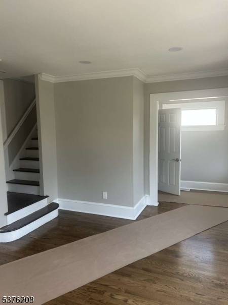 Lovely home in desirable Raritan Borough.
