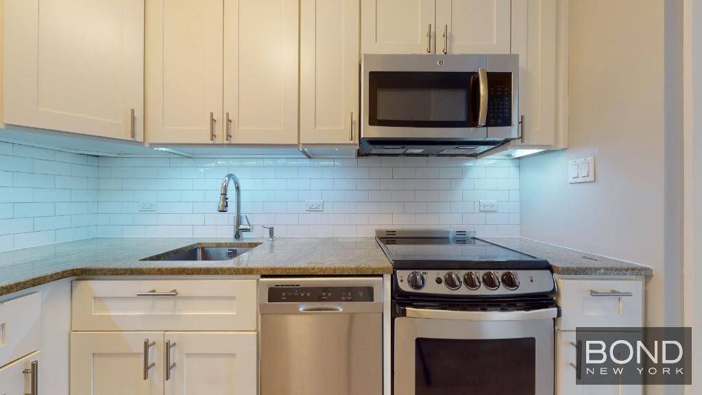 This stunning 2 bedroom 2 bathroom apartment with a balcony offers a spacious and stylish retreat in the heart of the city.