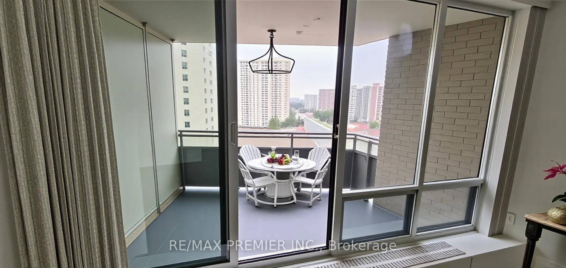 Location ! Transit, Schools, And Amenities At Your Doors.