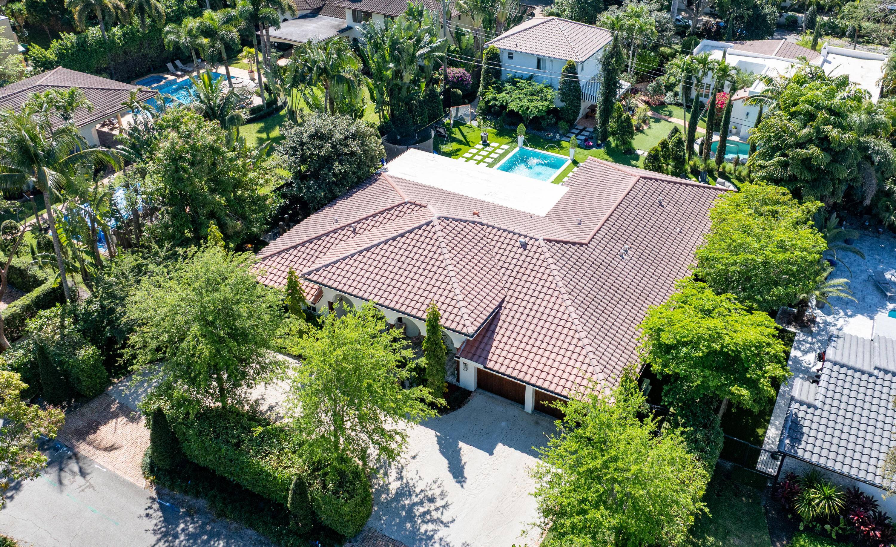 This charming Montecito inspired double lot Compound Estate in coveted Old Floresta provides a unique opportunity for superlative living and extensive entertaining with the utmost privacy.